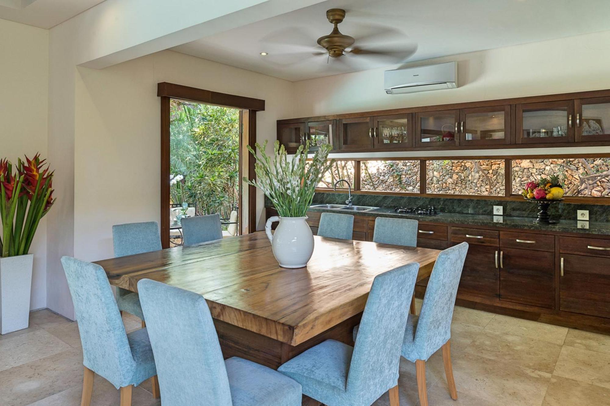 Lataliana Seminyak Villa Ngoại thất bức ảnh