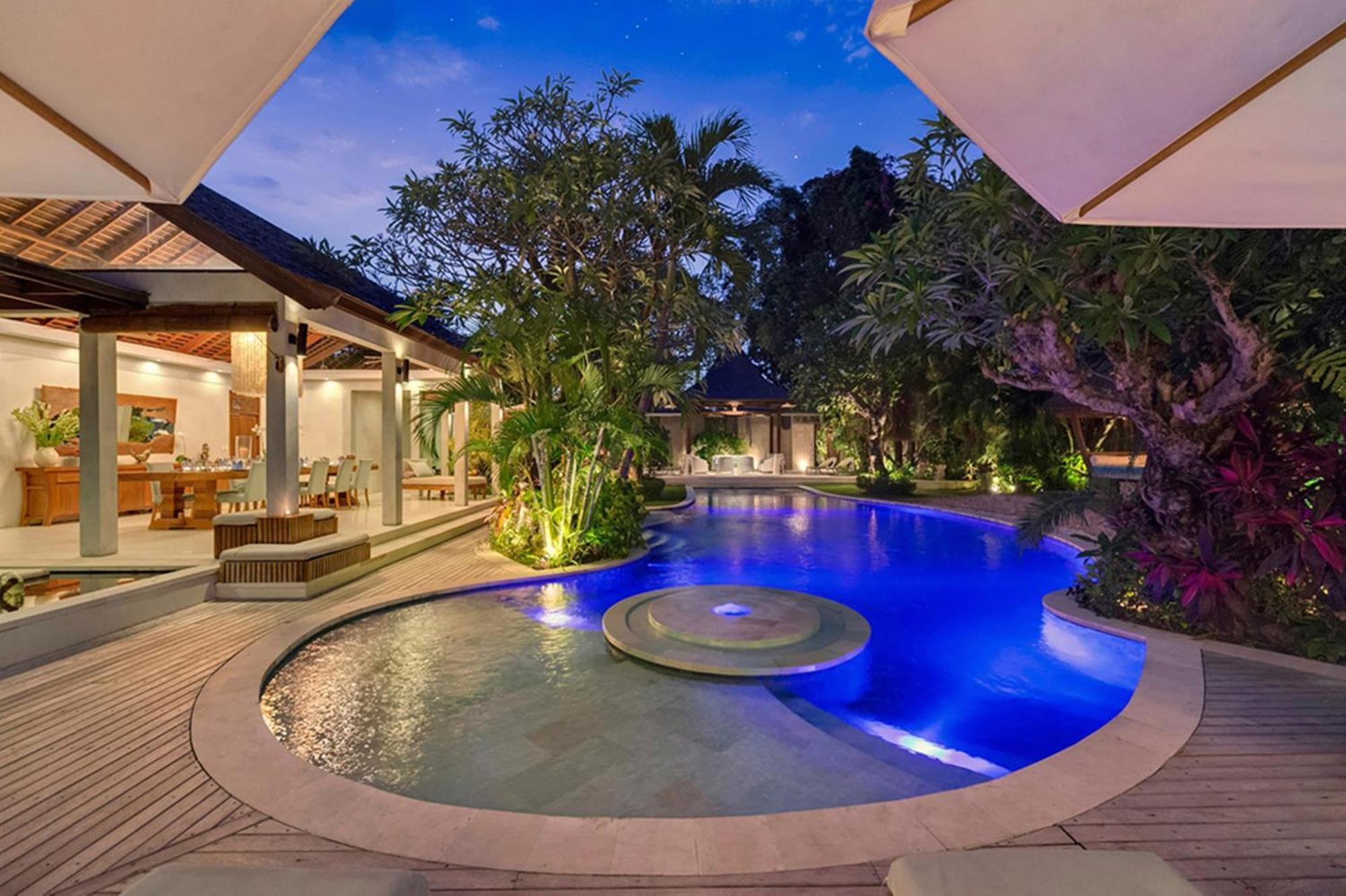 Lataliana Seminyak Villa Ngoại thất bức ảnh