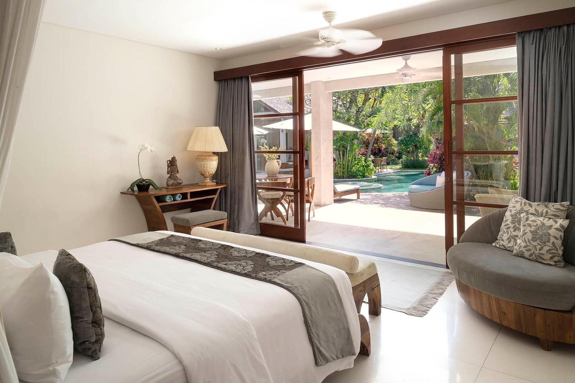 Lataliana Seminyak Villa Ngoại thất bức ảnh