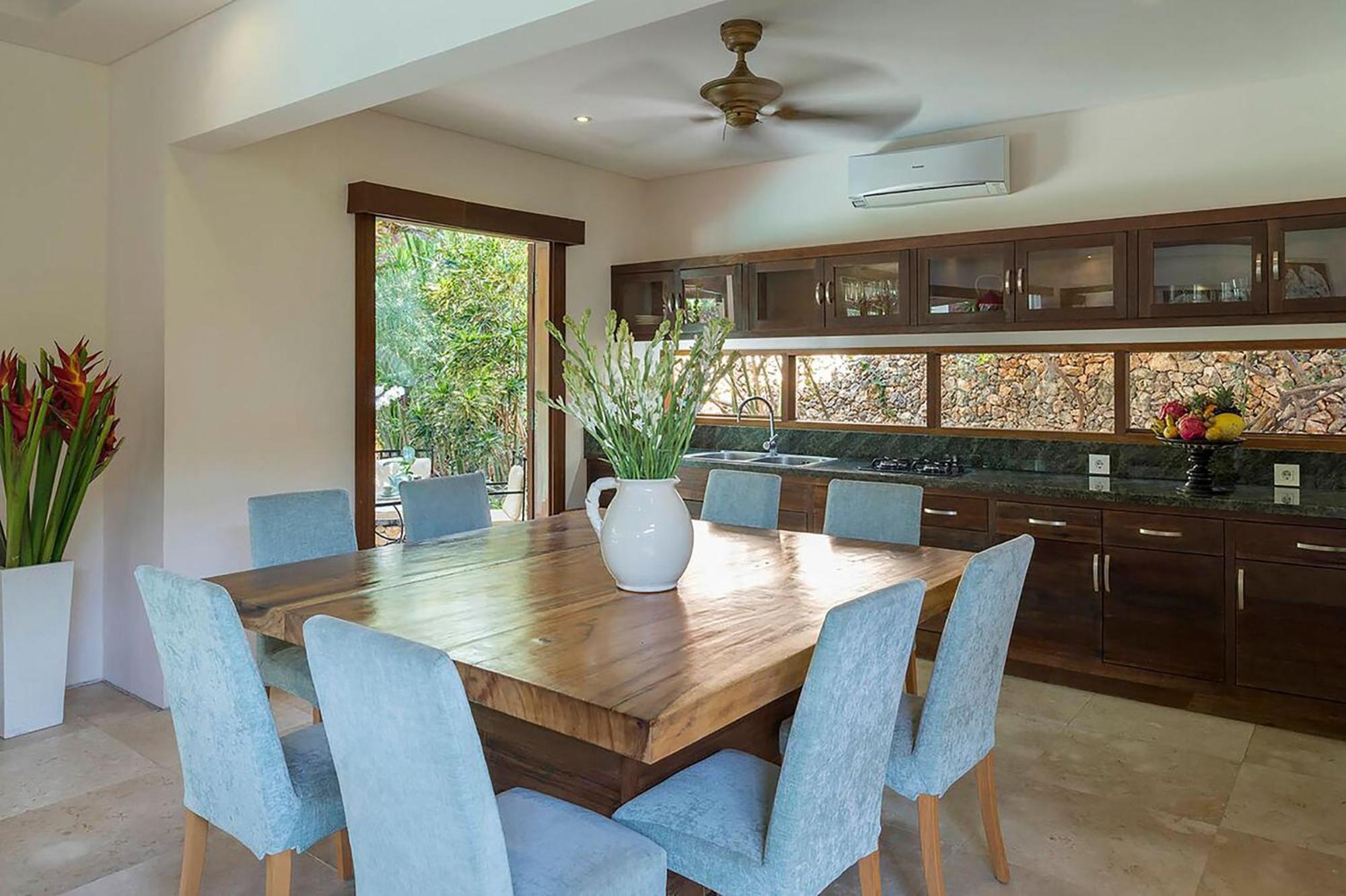 Lataliana Seminyak Villa Ngoại thất bức ảnh